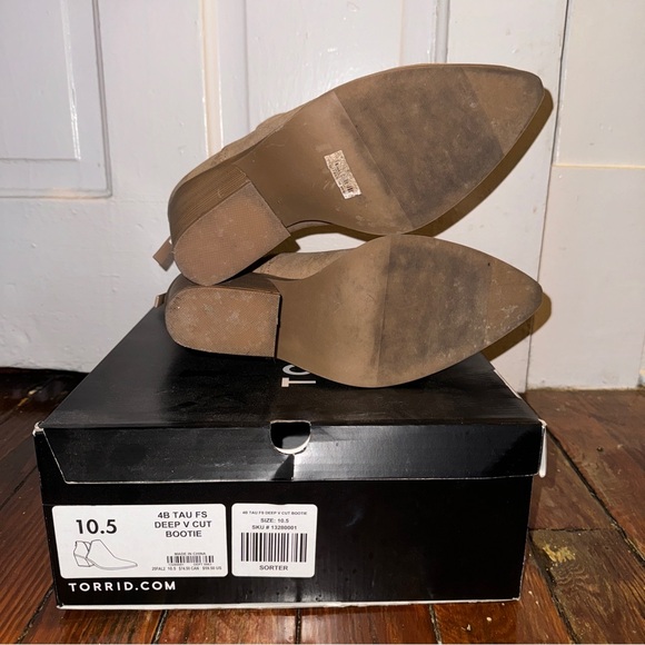 Torrid | Beige Pointed Toe V-Cut Bootie | 10 Extra Wide Width - Picture 6 of 15